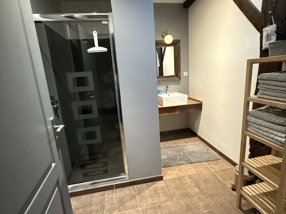 67040CB9_26EF_4710_9824_63C41DBF9FA4_1_201_a_min.jpeg 67040CB9_26EF_4710_9824_63C41DBF9FA4_1_201_a_min.jpeg