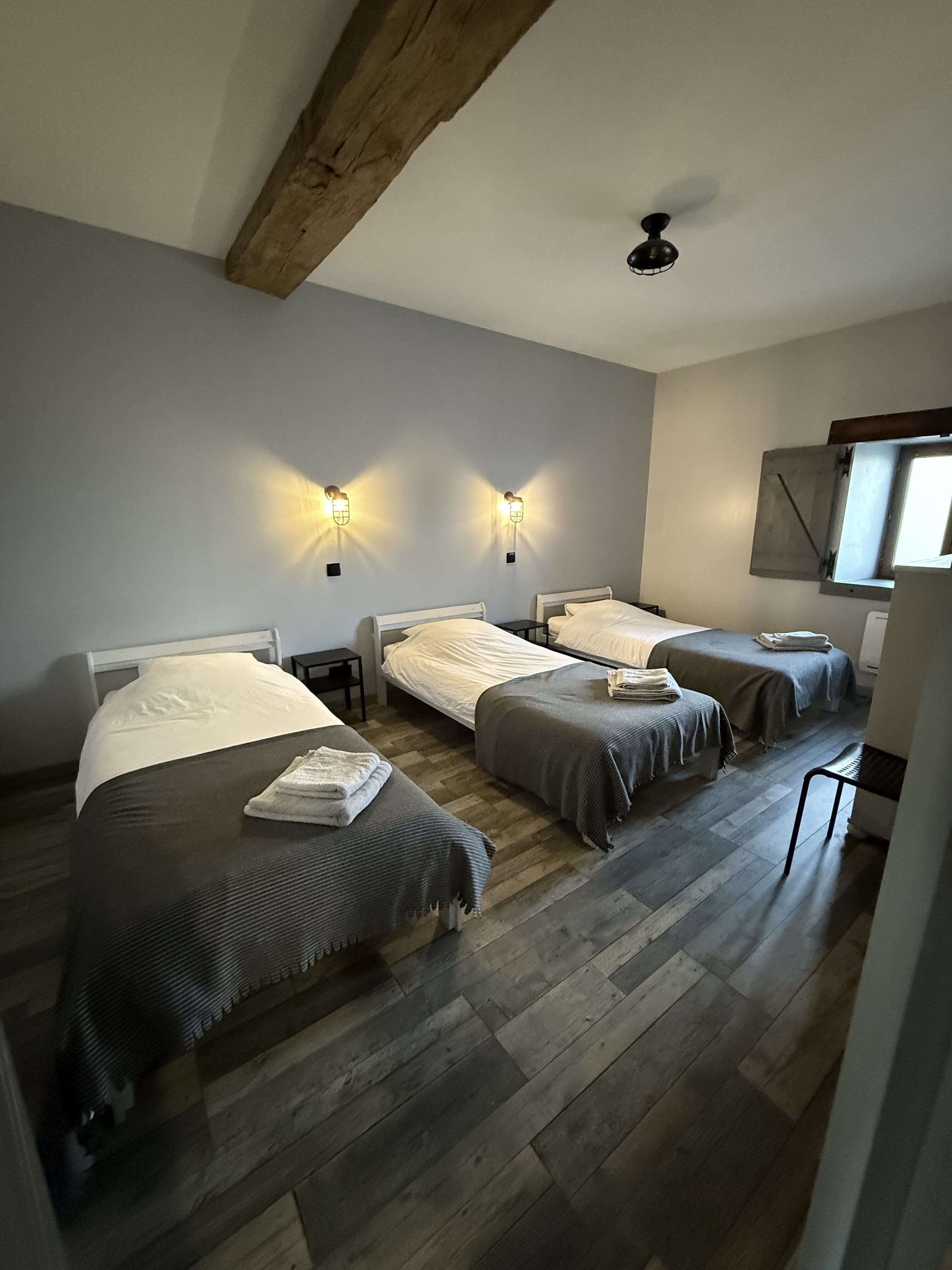 76FB1AA4_D6B2_4042_9D29_A3D420FBD17C_1_201_a_min.jpeg 76FB1AA4_D6B2_4042_9D29_A3D420FBD17C_1_201_a_min.jpeg